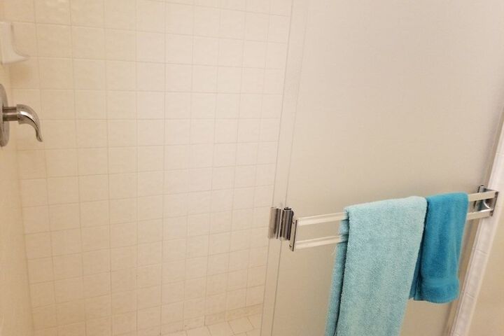 Room 11 of 26