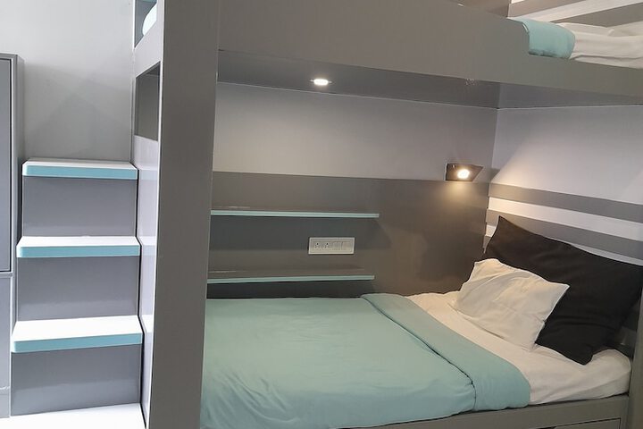Room 3 of 10