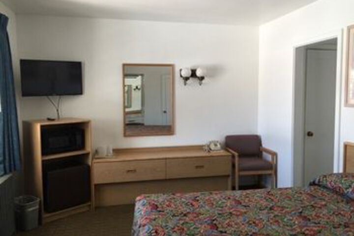 Room 13 of 15