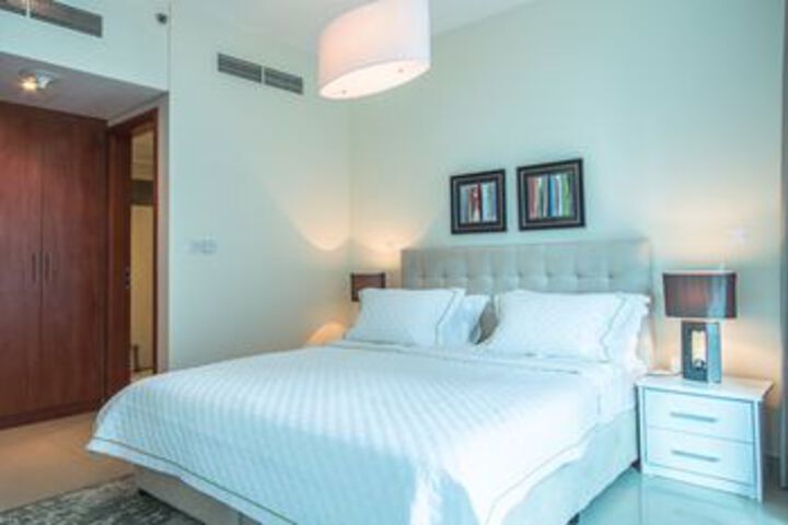 Room 3 of 10