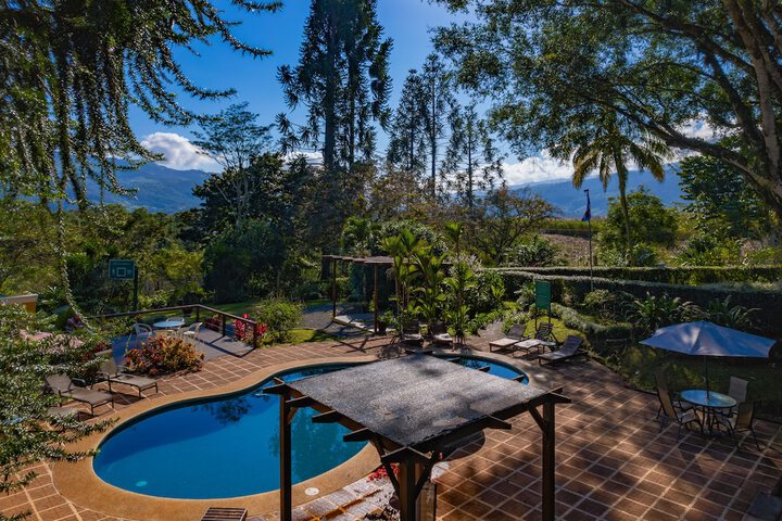 Pools & Facilities