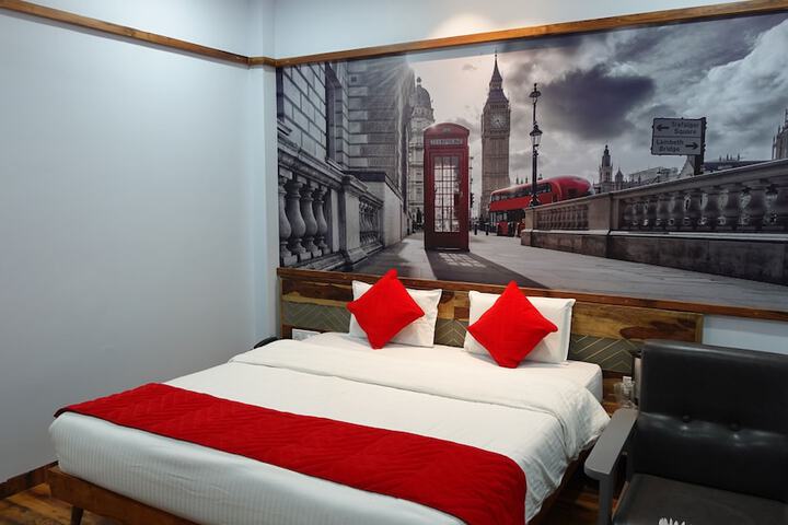 Room 17 of 46