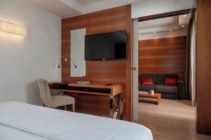 Room 85 of 180