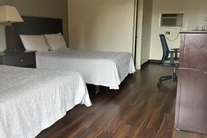 Room 10 of 23
