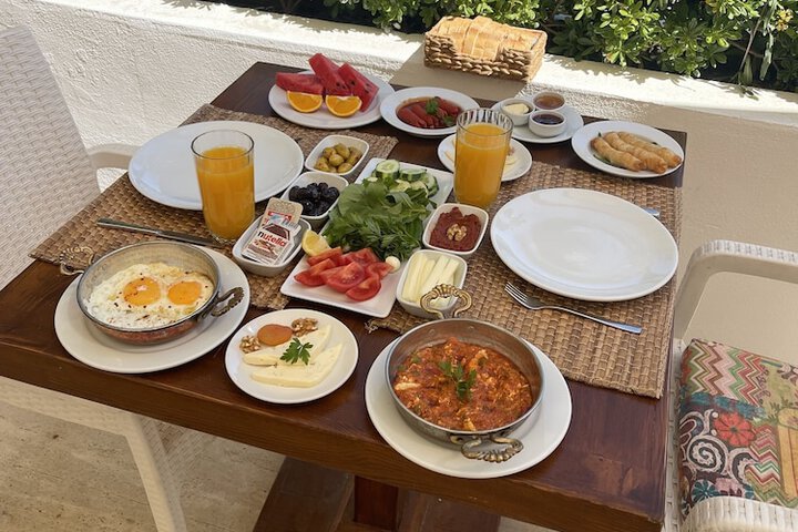 Breakfast/Coffee Service 37 of 60