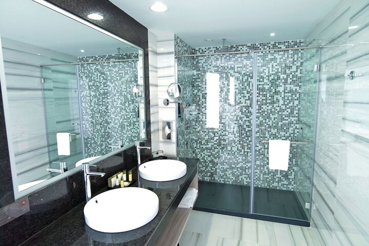 Clean Restrooms