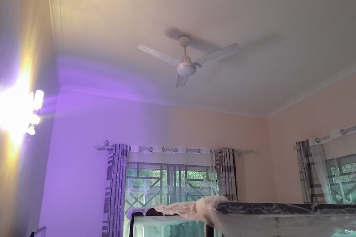 Room 16 of 24