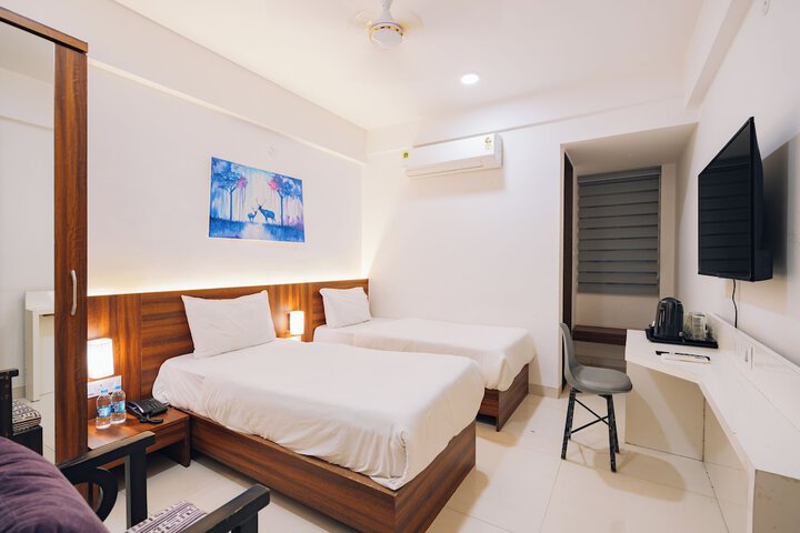 Room 36 of 90
