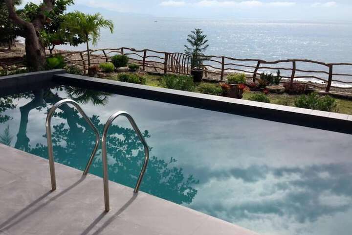 Pool 51 of 100