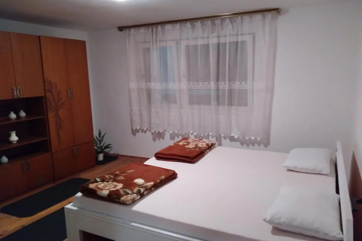Room 2 of 12