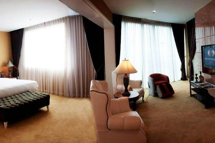 Room 10 of 49