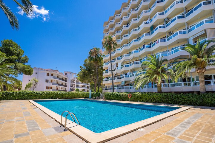 Pool Hotel