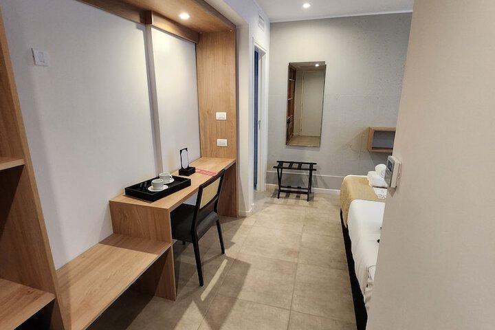 Room 17 of 42
