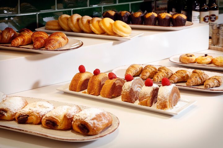 Breakfast/Coffee Service 71 of 119