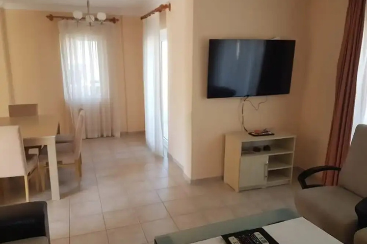 Room 6 of 38