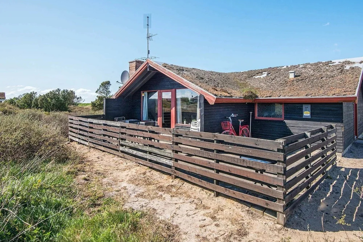 Rustic Holiday Home in Rømø With Terrace