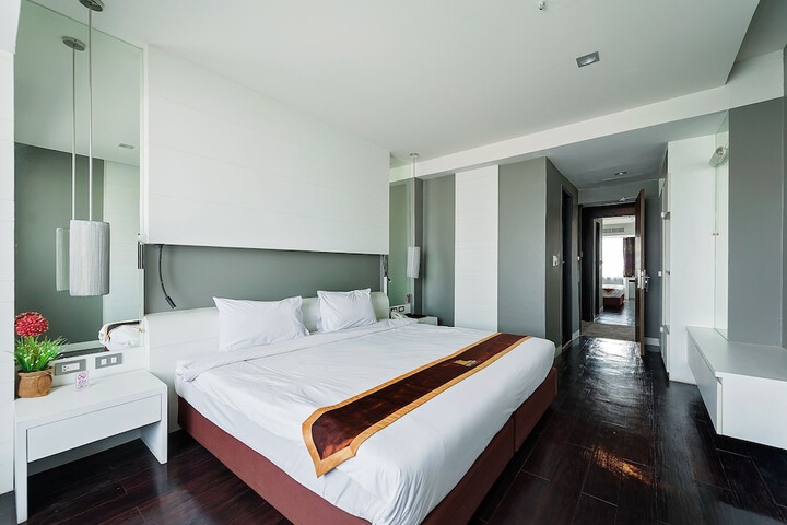 Room 15 of 41