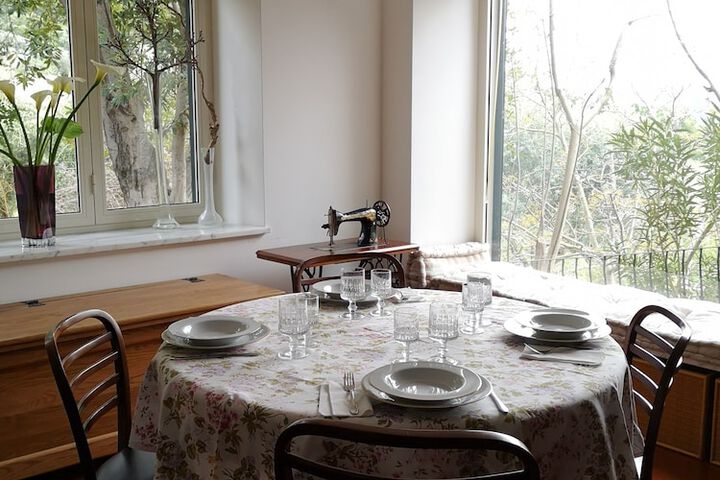 Dining 52 of 73