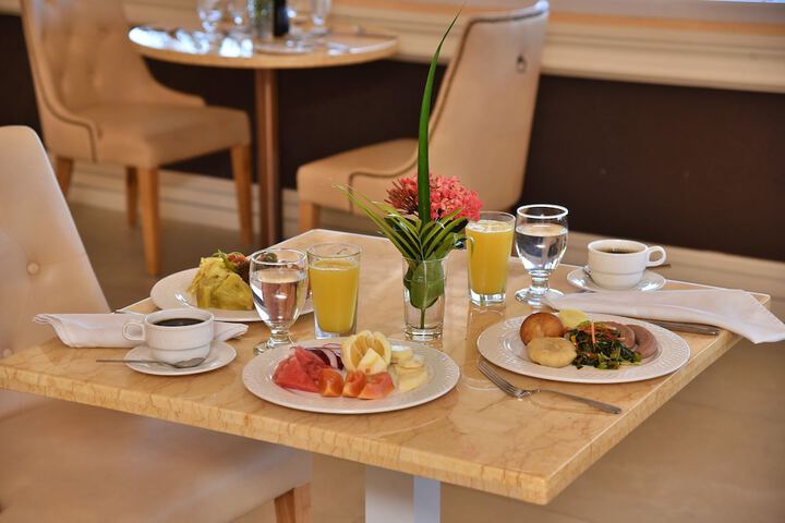 Breakfast/Coffee Service 78 of 85
