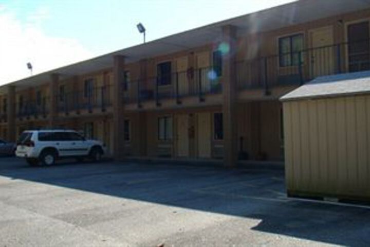 Hotel 4 of 18