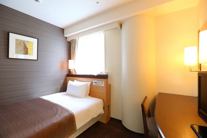 Room 16 of 73