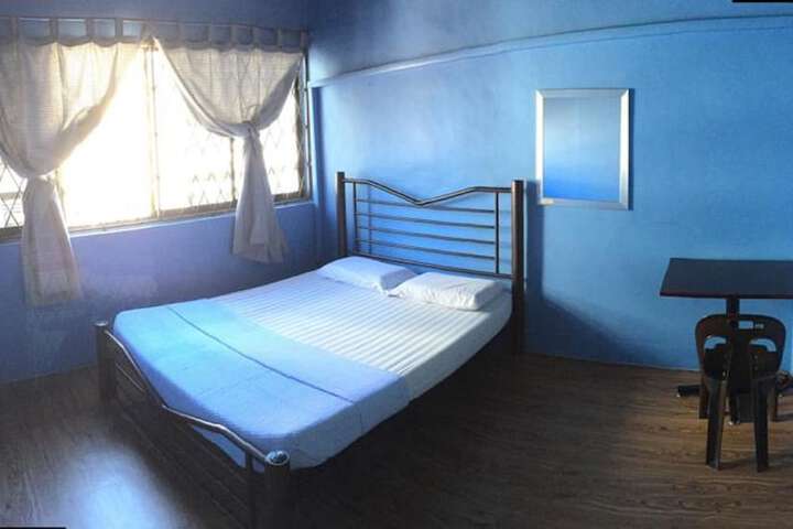 Room 8 of 50