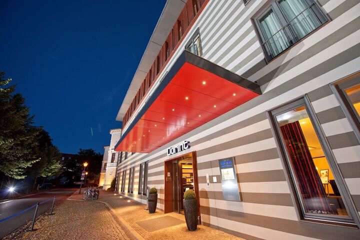 Hotel 84 of 106