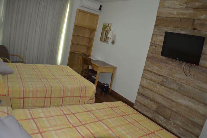 Room 25 of 70