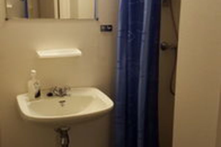 Room 3 of 16