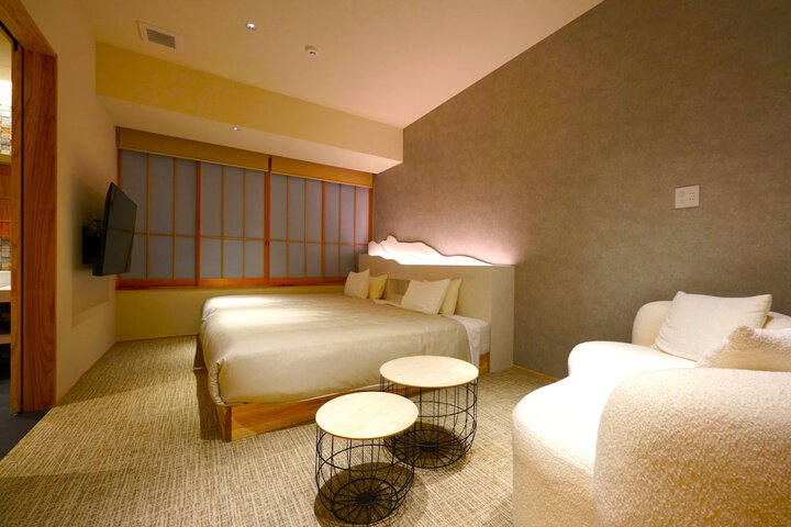 Room 5 of 70