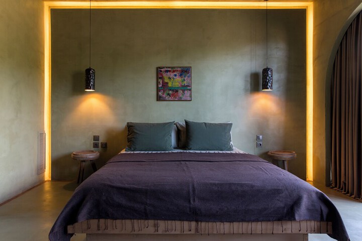 Room 50 of 142