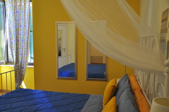 Room 16 of 40