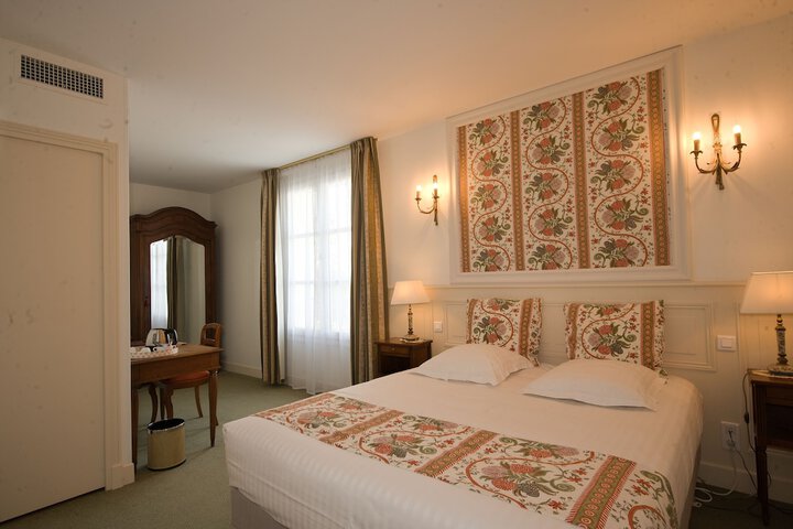 Room 36 of 75