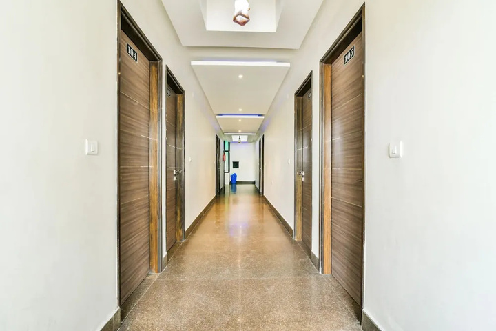 Room 10 of 11