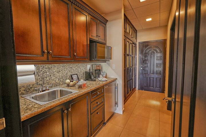 Private kitchenette