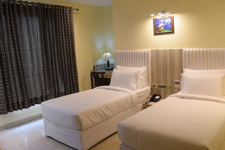 Room 21 of 74