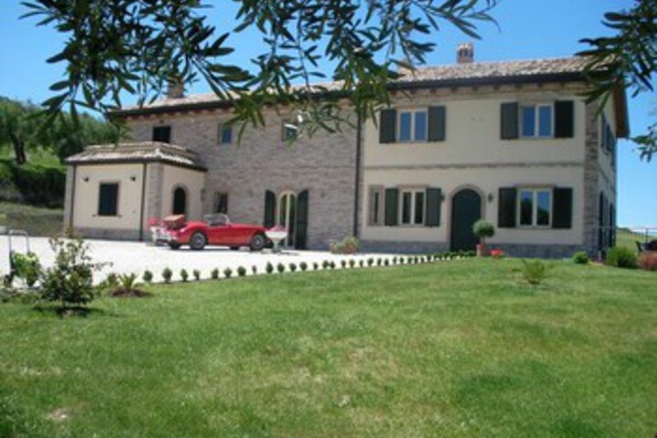 Hotel 7 of 28