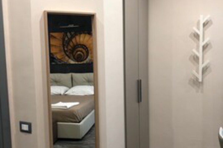 Room 75 of 82