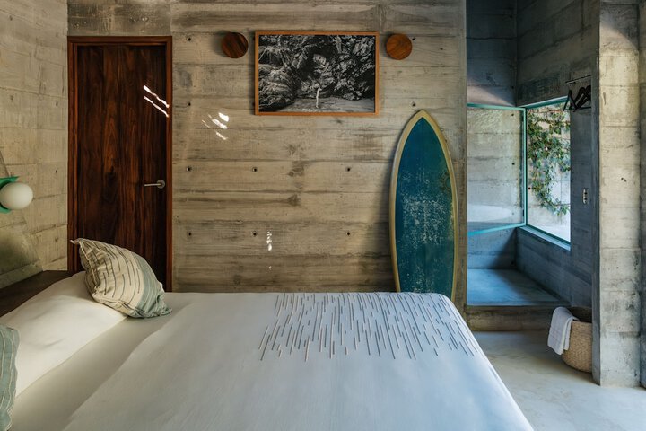 Room 17 of 51