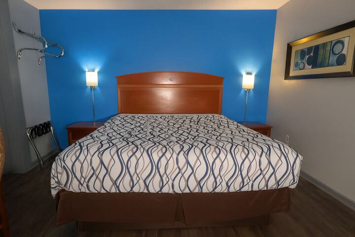 Room 46 of 66