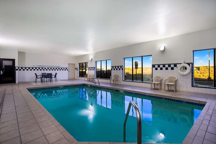 Hotel with Pool