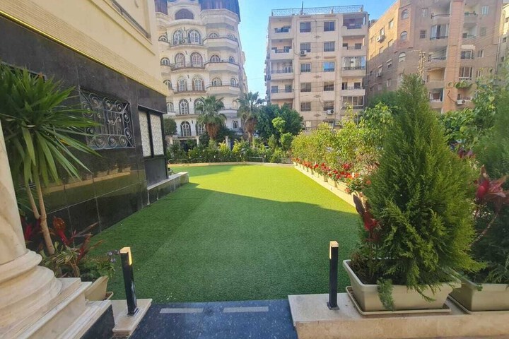 Hotel Exterior 80 of 85