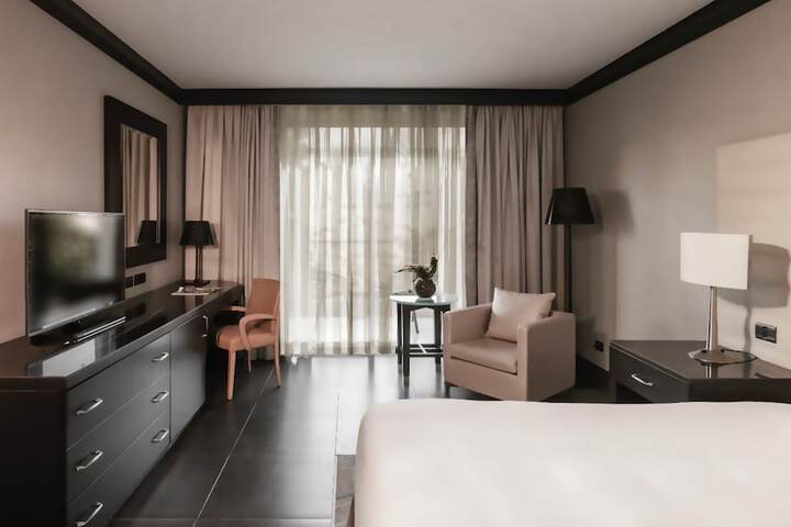 Room 38 of 267