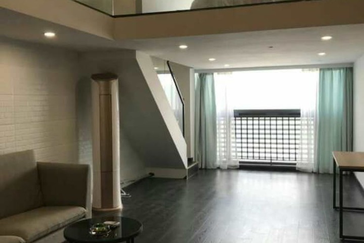 Room 10 of 15