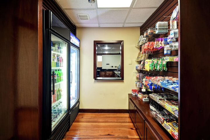 Snack bar