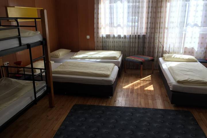 Room 30 of 51