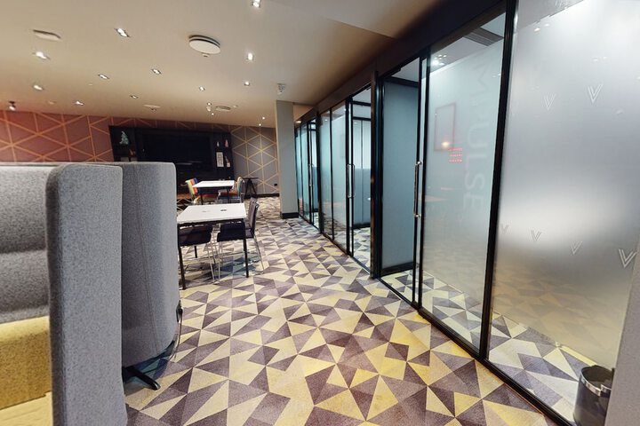 Business Center 47 of 50