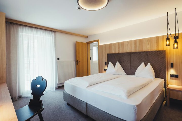 Room 15 of 59