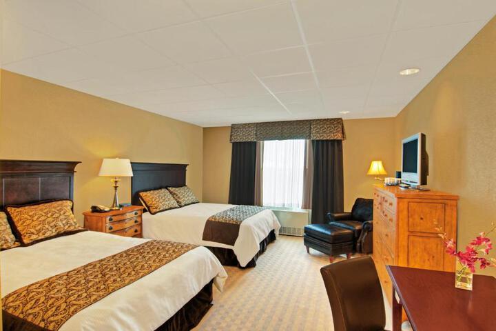 2 Queen Beds