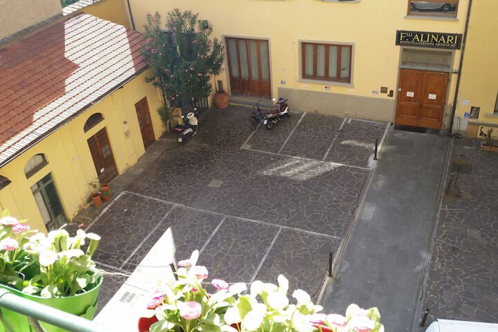 Hotel Exterior 53 of 58